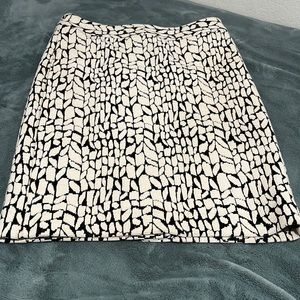 Ann Taylor skirt/ size 4